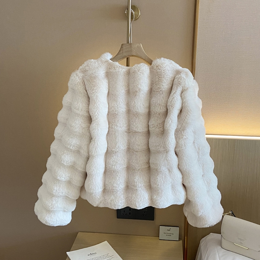 White Fur Coat for Women 2024 Autumn and Winter New Style - Picture 2 of 14